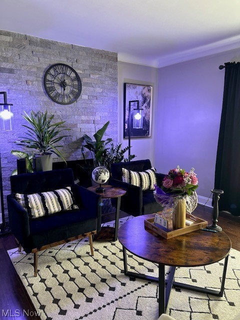 2531 Laurelhurst Road Cleveland, OH 44118 - Photo 3 of 14 Gallery Image 3