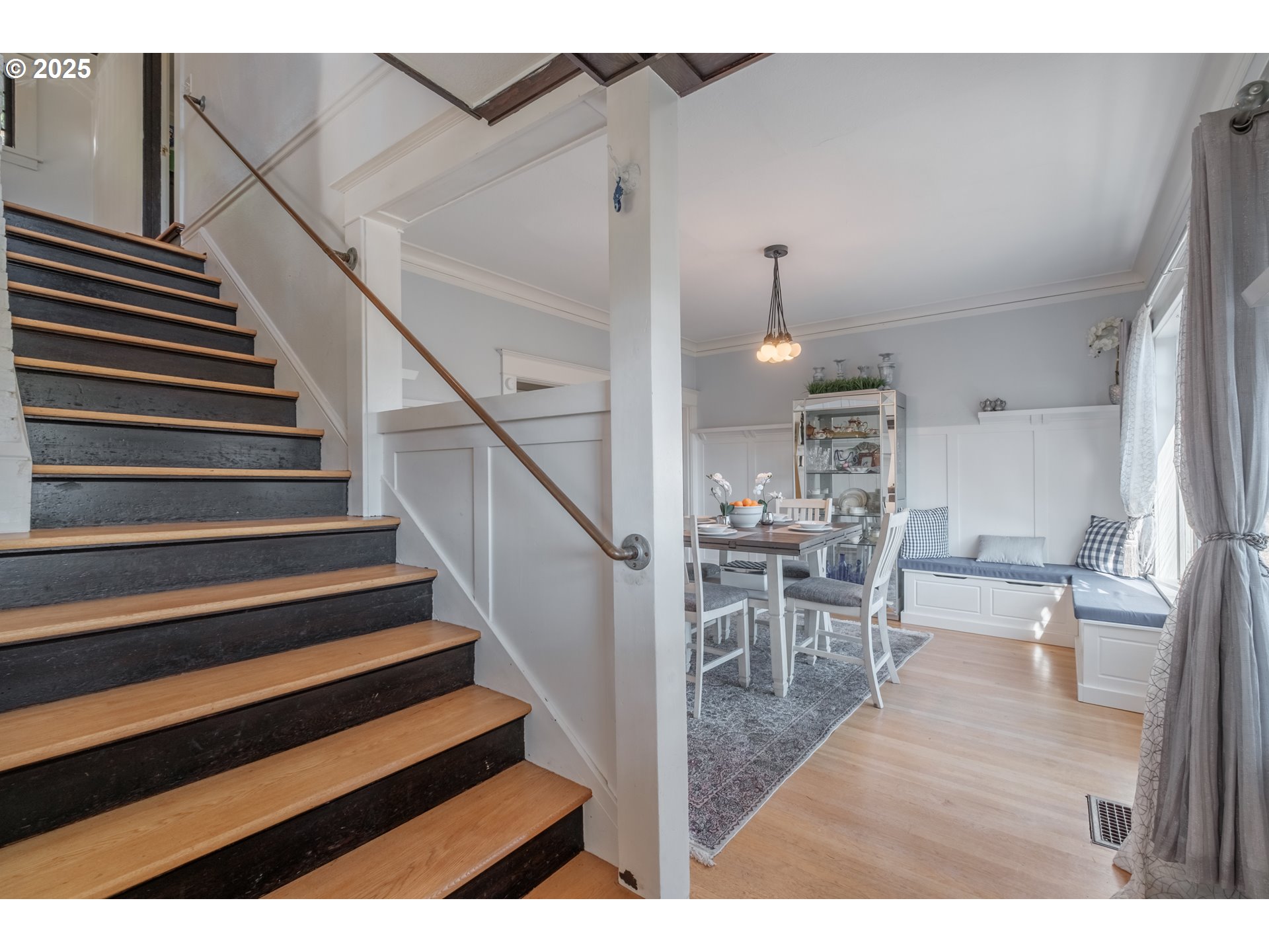 13060 Southwest Elk Rock Road Lake Oswego, OR 97034 - Photo 15 of 45