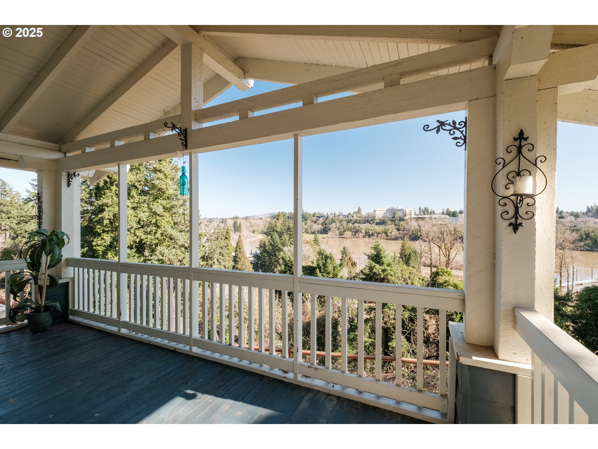 13060 Southwest Elk Rock Road Lake Oswego, OR 97034 - Photo 30 of 45