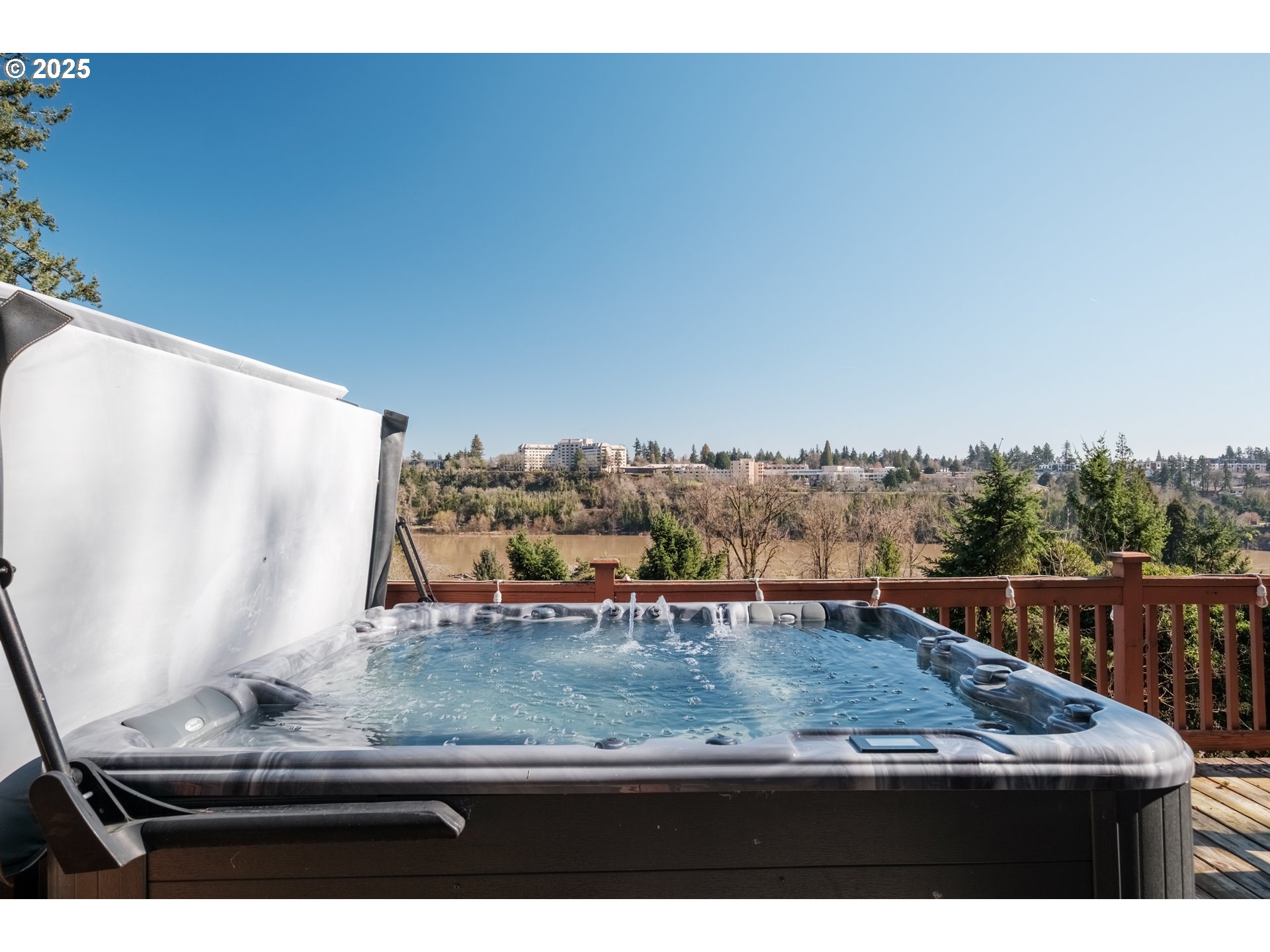 13060 Southwest Elk Rock Road Lake Oswego, OR 97034 - Photo 31 of 45