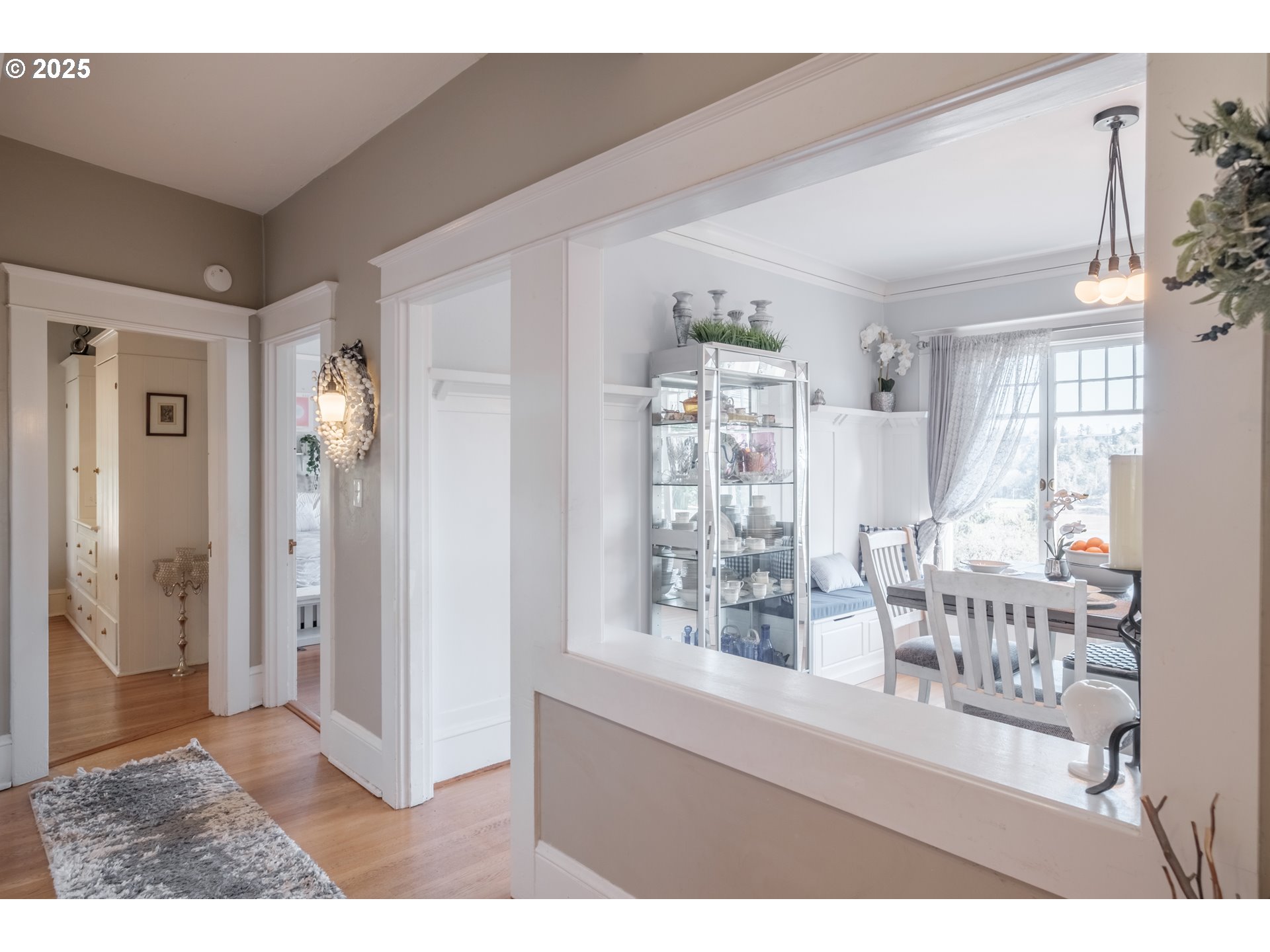 13060 Southwest Elk Rock Road Lake Oswego, OR 97034 - Photo 9 of 45