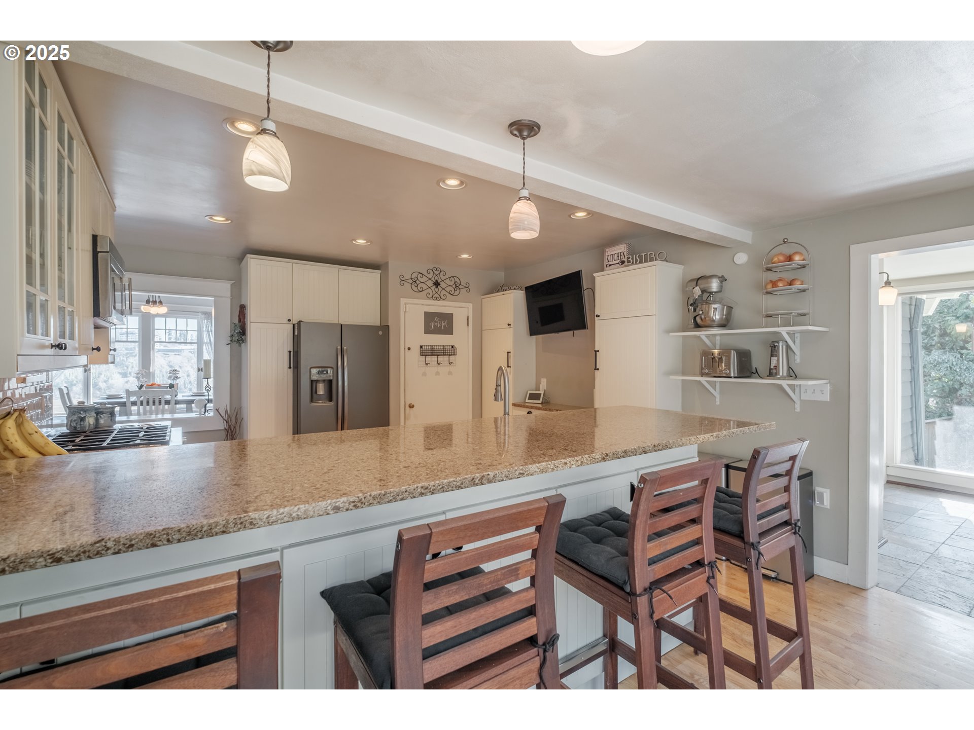 13060 Southwest Elk Rock Road Lake Oswego, OR 97034 - Photo 10 of 45