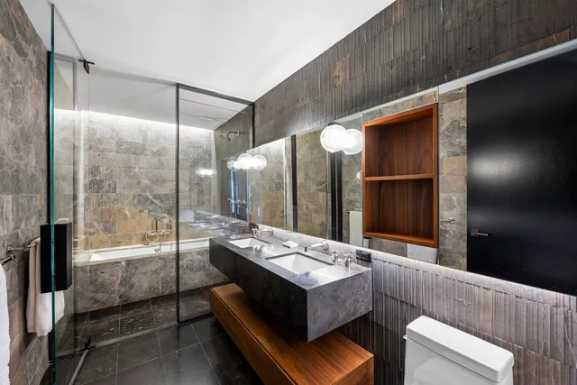 $1,595,000 | 155 West 18th Street, Unit 403 | Chelsea