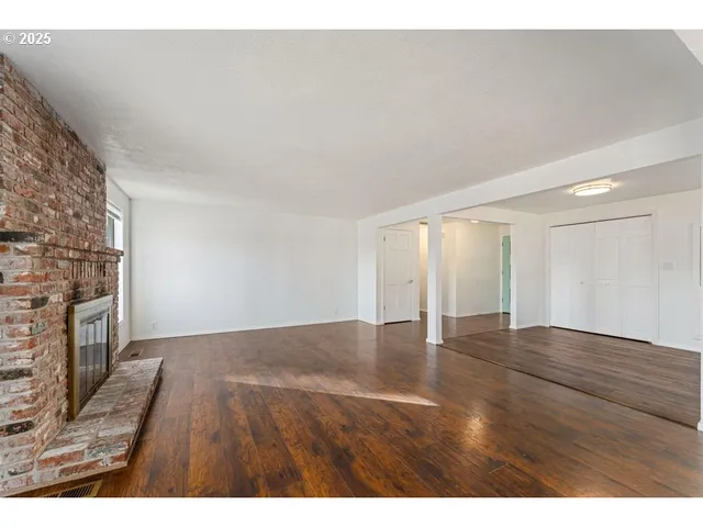 $415,000 | 3046 Crystal Mountain Avenue, Medford, OR 97504