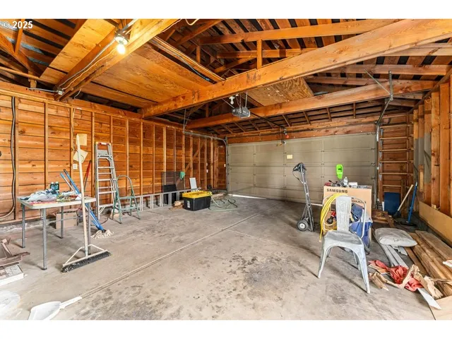 $415,000 | 3046 Crystal Mountain Avenue, Medford, OR 97504