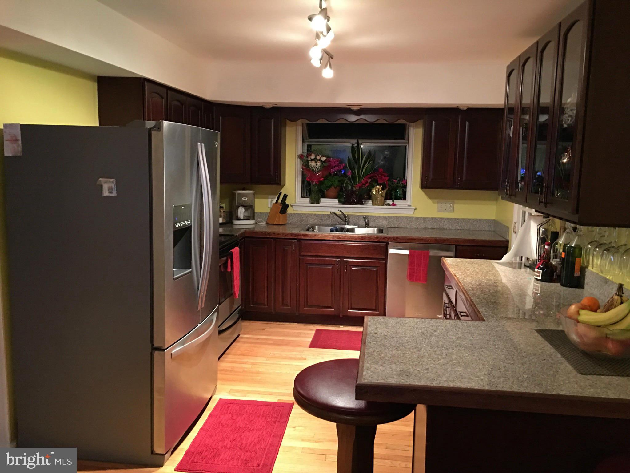 12920 Sturbridge Road Woodbridge, VA 22192 - Photo 3 of 22 Open Kitchen