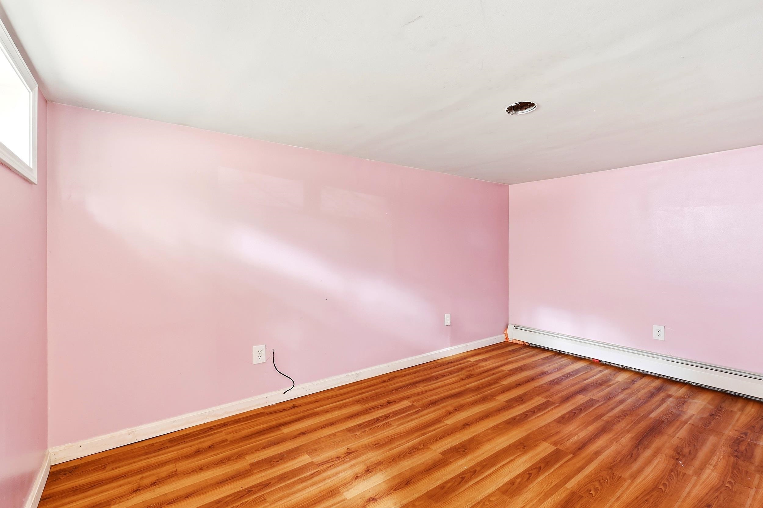 107 Bedford Road Merrimack, NH 03054 - Photo 33 of 38 Gallery Image 33