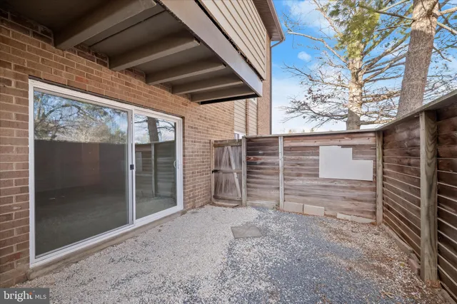 $229,900 | 19419 Brassie Place, Unit 102, Gaithersburg, MD 20886