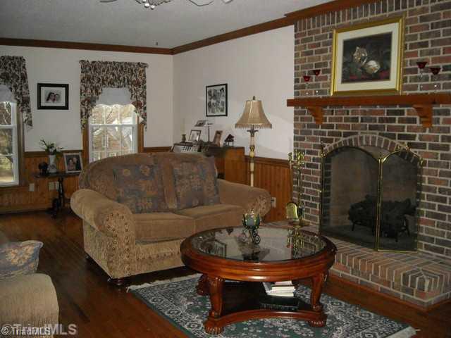 1531 George Bason Road Graham, NC 27253 - Photo 3 of 15 Den/Family/Great Room. Great Room
