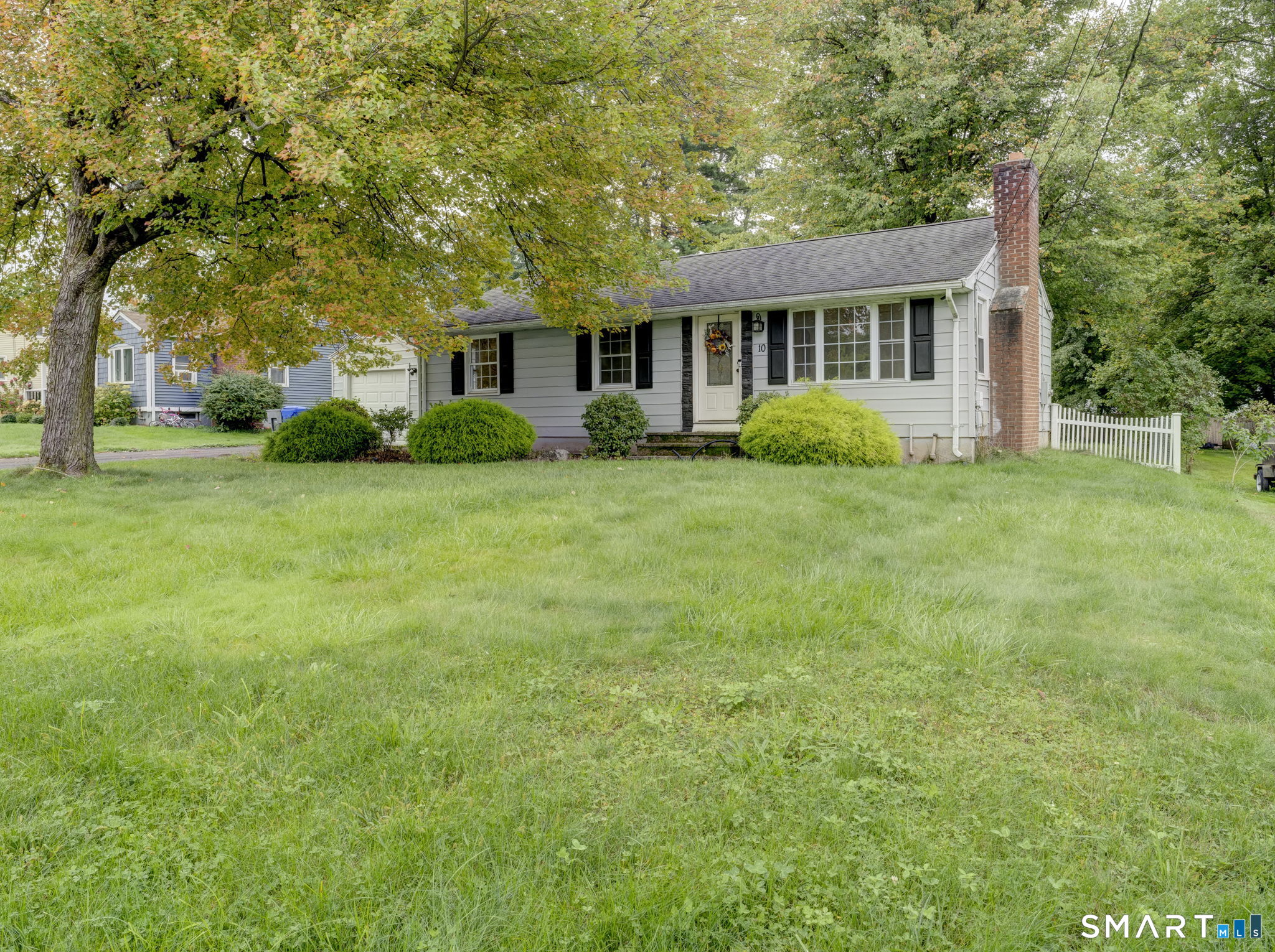 10 Meadowlark Road Enfield, CT 06082 - Photo 2 of 28 Gallery Image 2