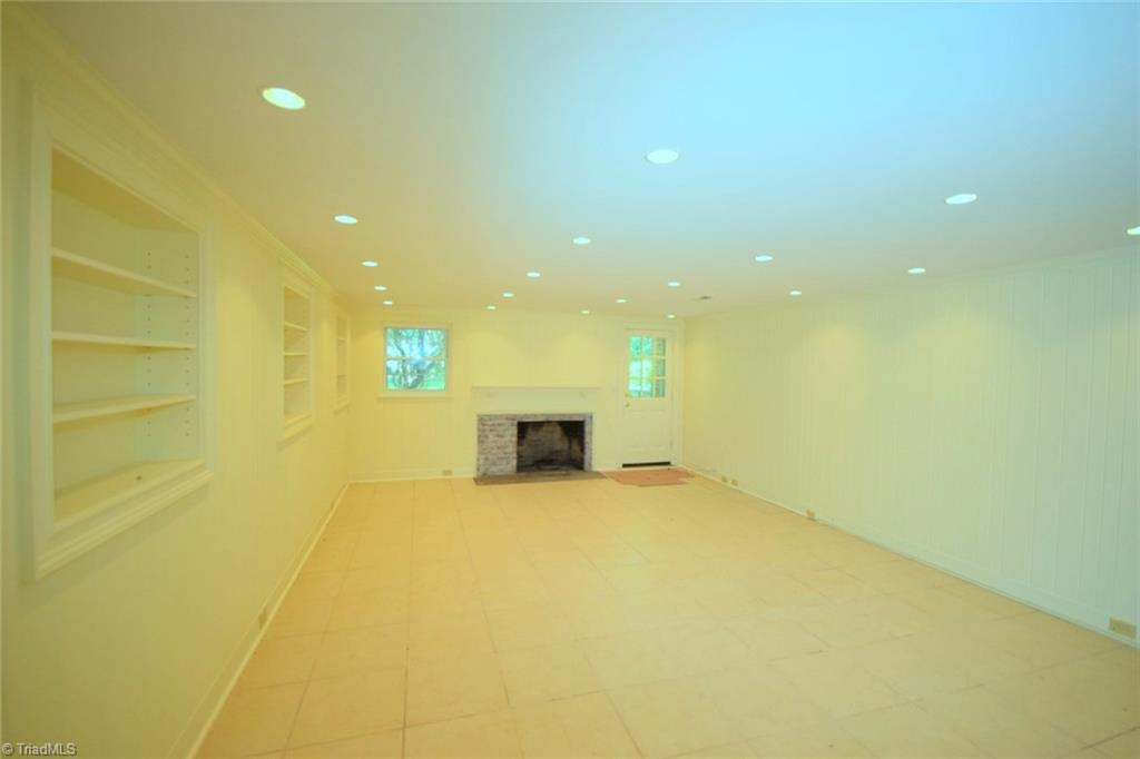 303 Arbor Road Winston-Salem, NC 27104 - Photo 21 of 26 Gallery Image 21