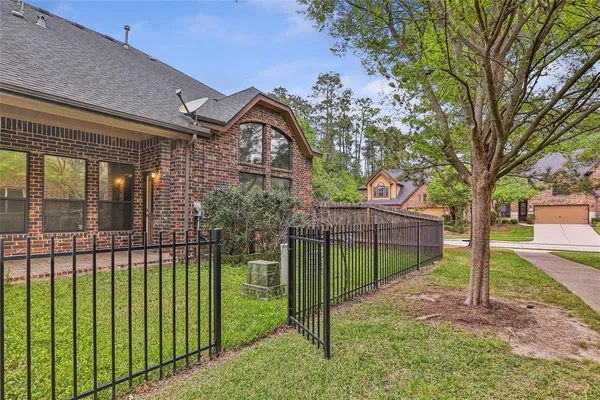 $2,750 | 17906 Arapaho Hill Lane, Humble, TX 77346