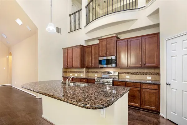 $2,750 | 17906 Arapaho Hill Lane, Humble, TX 77346