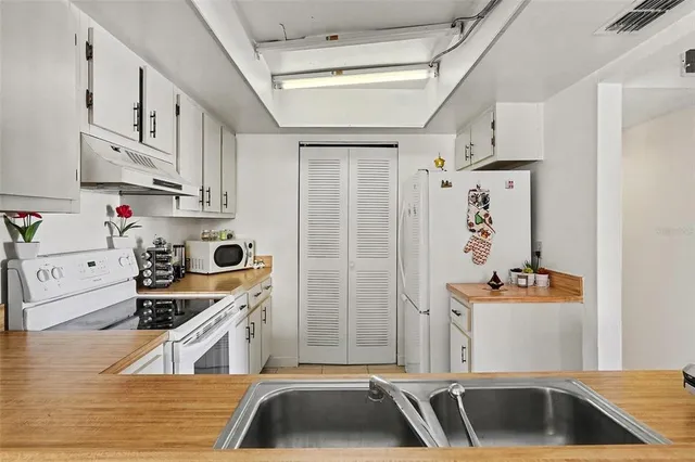 $119,900 | 2514 Citrus Club Lane, Unit 2514, Orlando, FL 32839