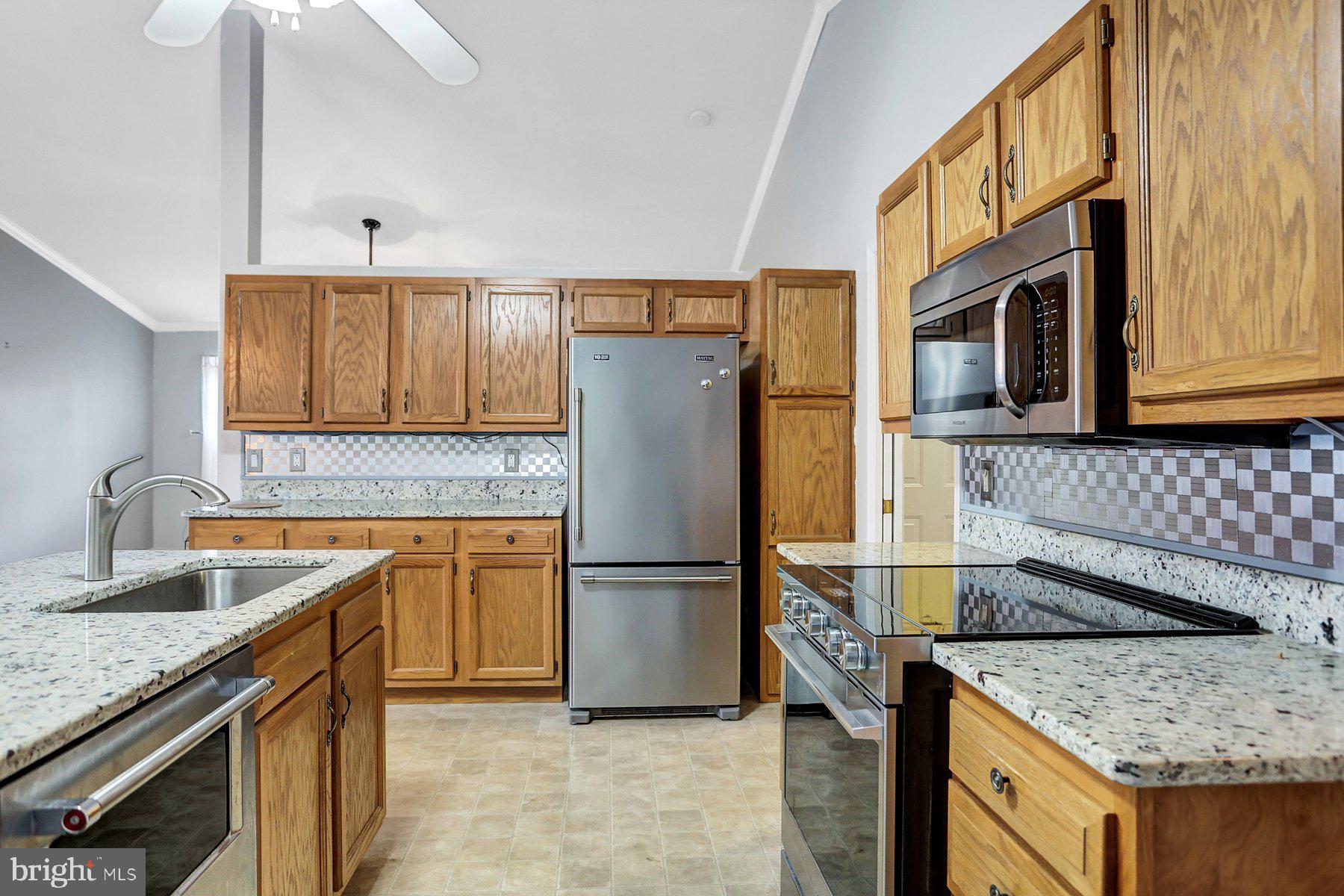 610 Raspberry Lane Lebanon, PA 17046 - Photo 7 of 30 Kitchen Stainless Appliances