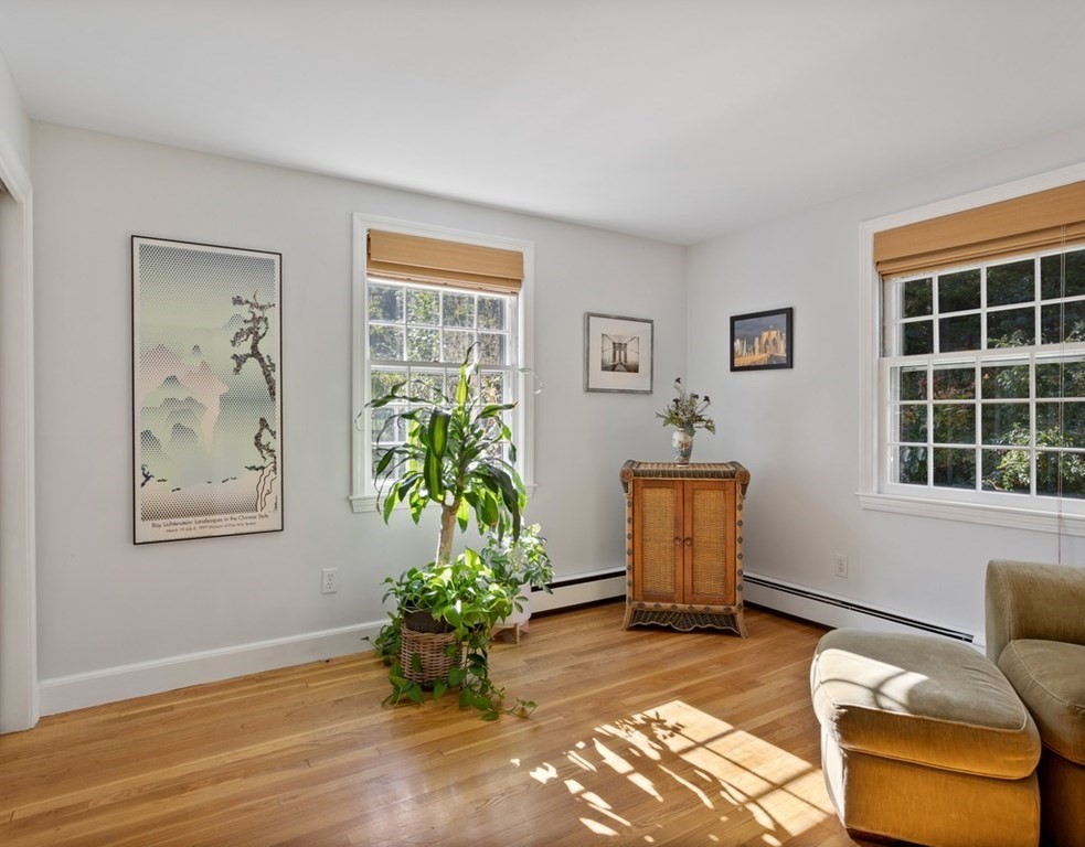 10 Thoreau Road Acton, MA 01720 - Photo 16 of 39