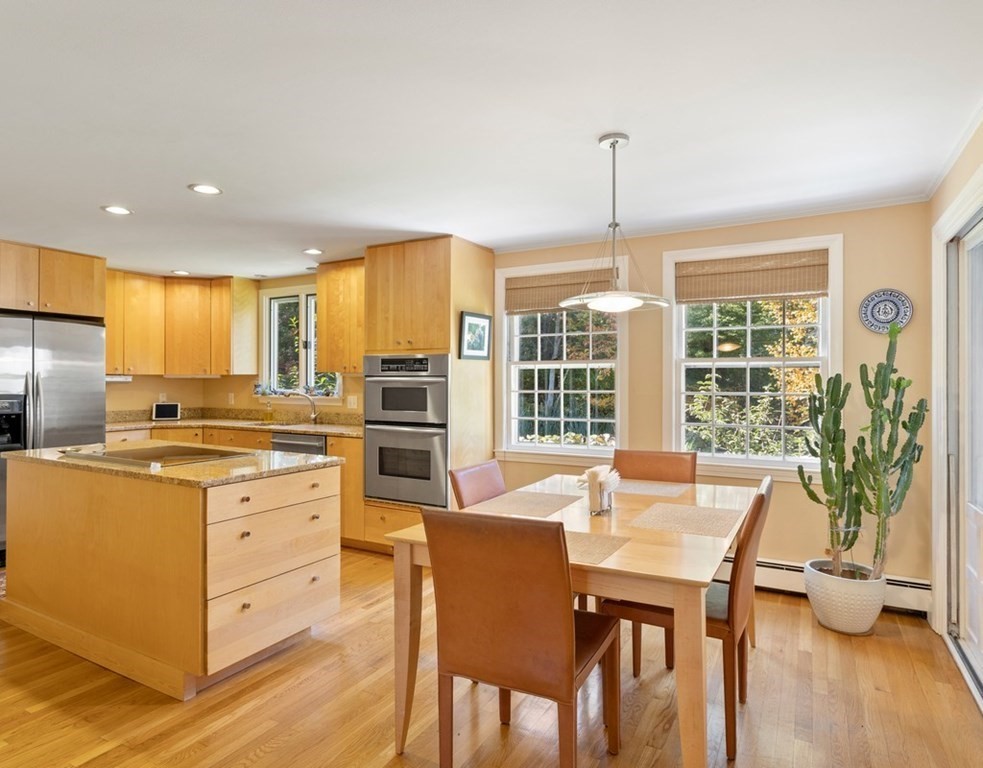 10 Thoreau Road Acton, MA 01720 - Photo 23 of 39