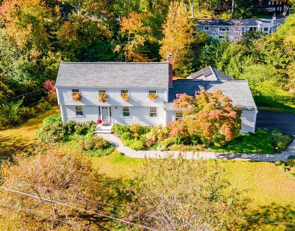 10 Thoreau Road Acton, MA 01720 - Photo 6 of 39