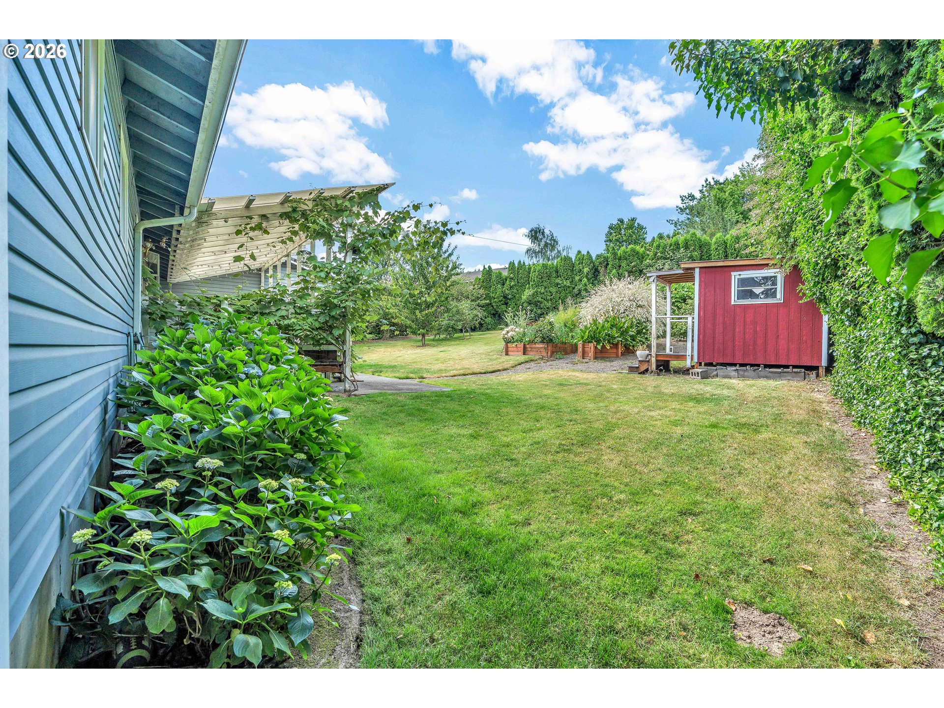 8025 Southwest Schiller Road Portland, OR 97225 - Photo 41 of 48
