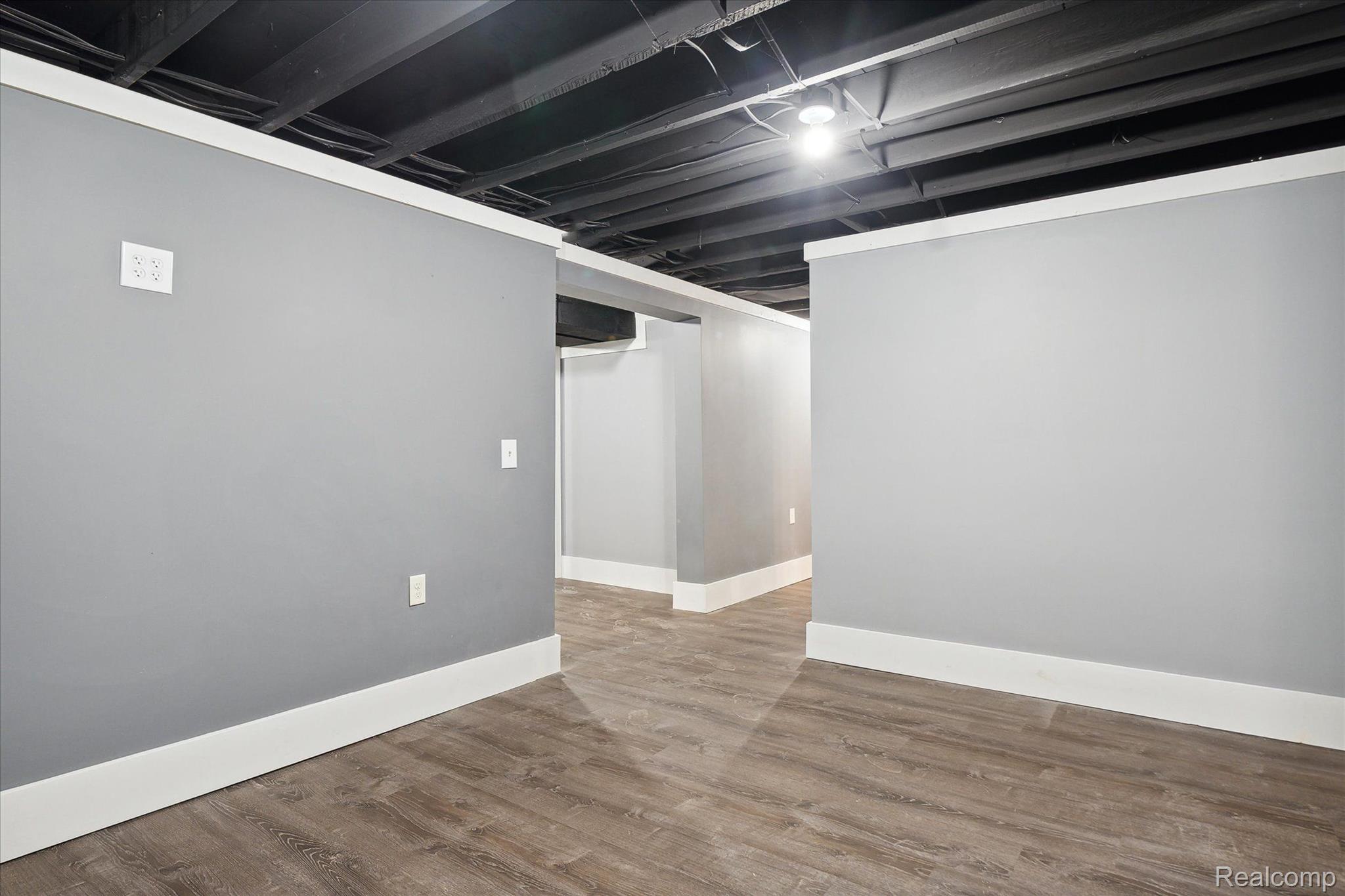 342 East Rising Street Davison, MI 48423 - Photo 21 of 33 Living space!