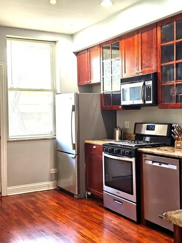 $255,000 | 1520 East Marquette Road, Unit 2B, Chicago, IL 60637