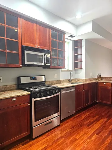 $255,000 | 1520 East Marquette Road, Unit 2B, Chicago, IL 60637