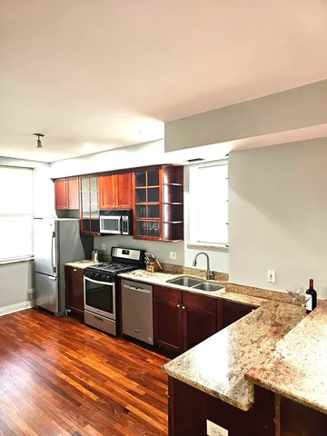 $255,000 | 1520 East Marquette Road, Unit 2B, Chicago, IL 60637