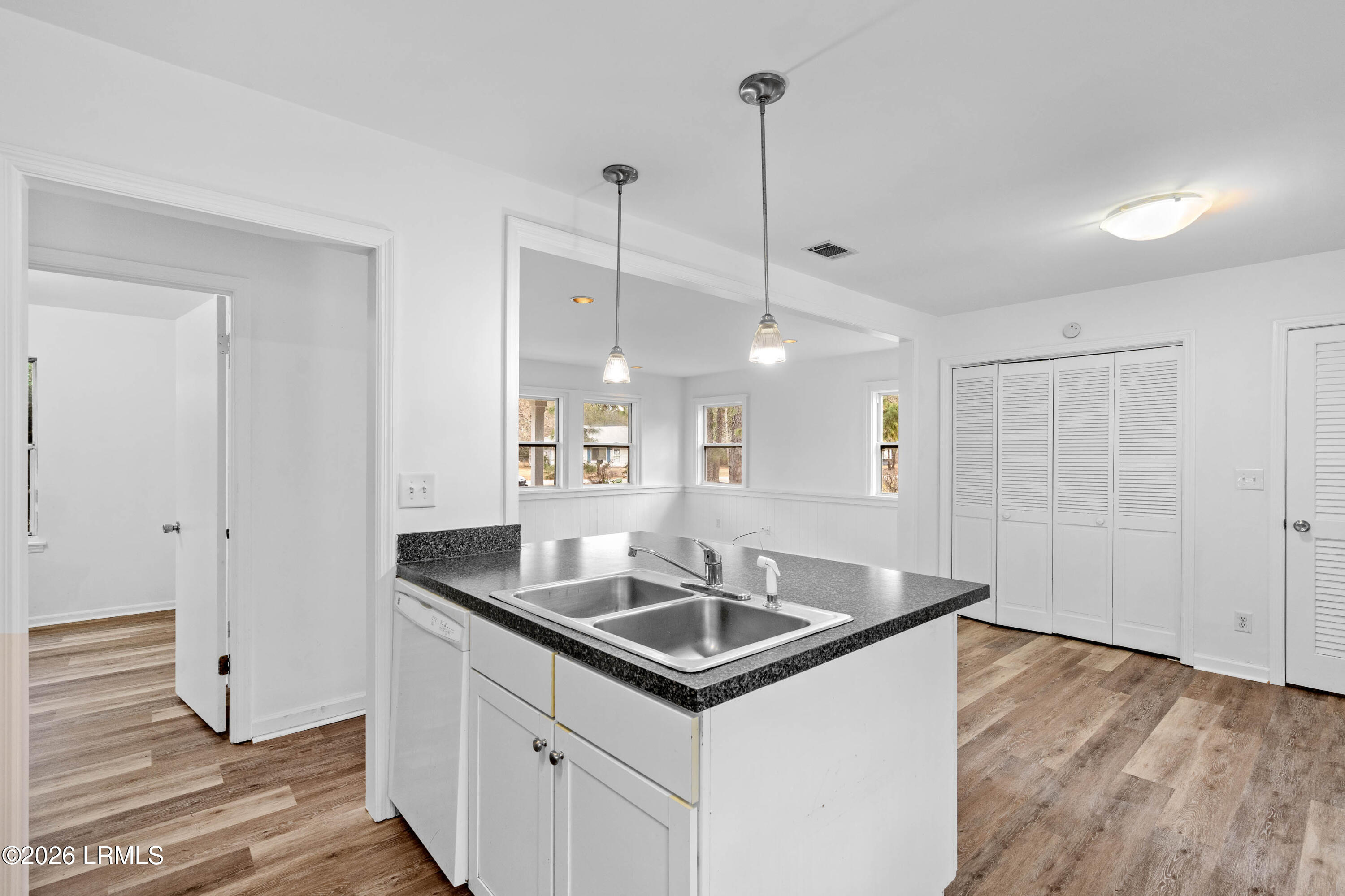 4312 Pinewood Circle Beaufort, SC 29906 - Photo 13 of 33 Kitchen island with sink and dishwasher