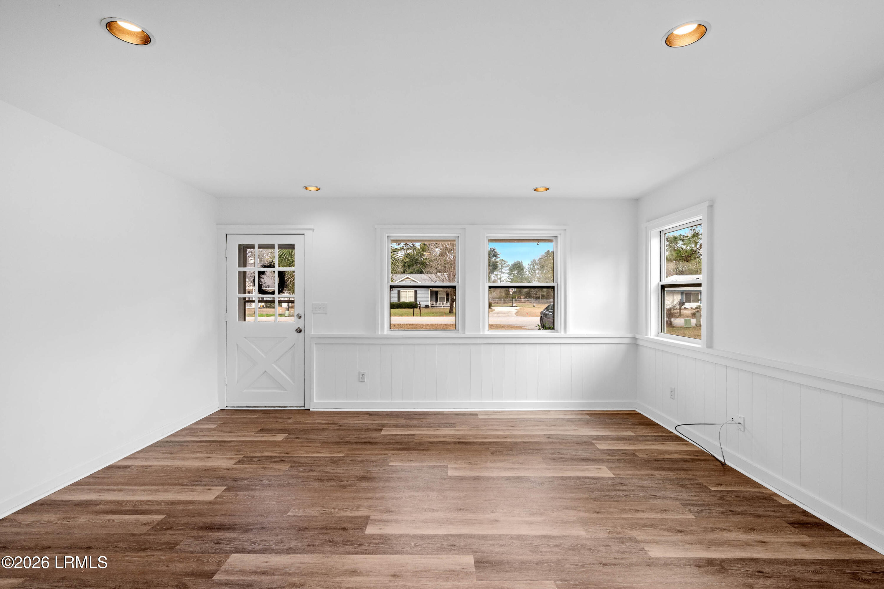 4312 Pinewood Circle Beaufort, SC 29906 - Photo 3 of 33 Lots of natural light