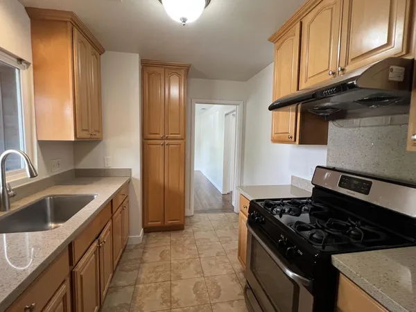 $3,200 | 1110 Oliver Street, Redwood City, CA 94061