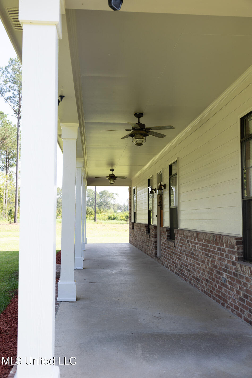 2612 Bahalia Road Northeast Wesson, MS 39191 - Photo 4 of 35 2G9A2786_websize