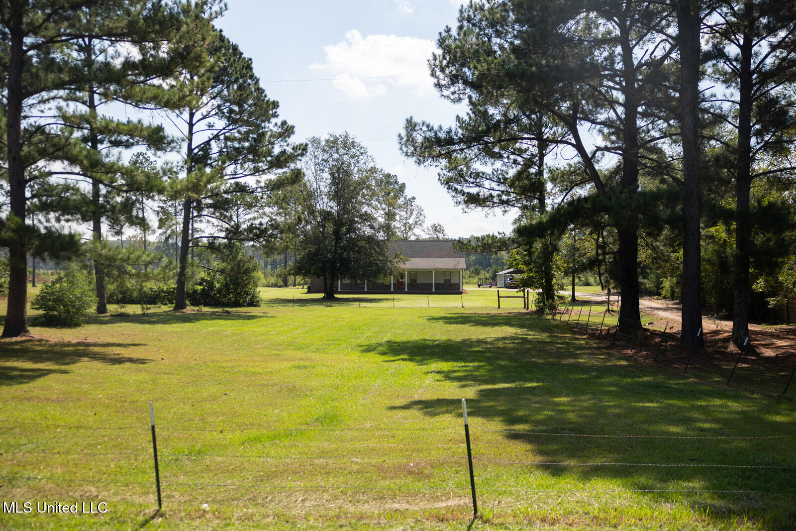 2612 Bahalia Road Northeast Wesson, MS 39191 - Photo 7 of 35 2G9A3324_websize