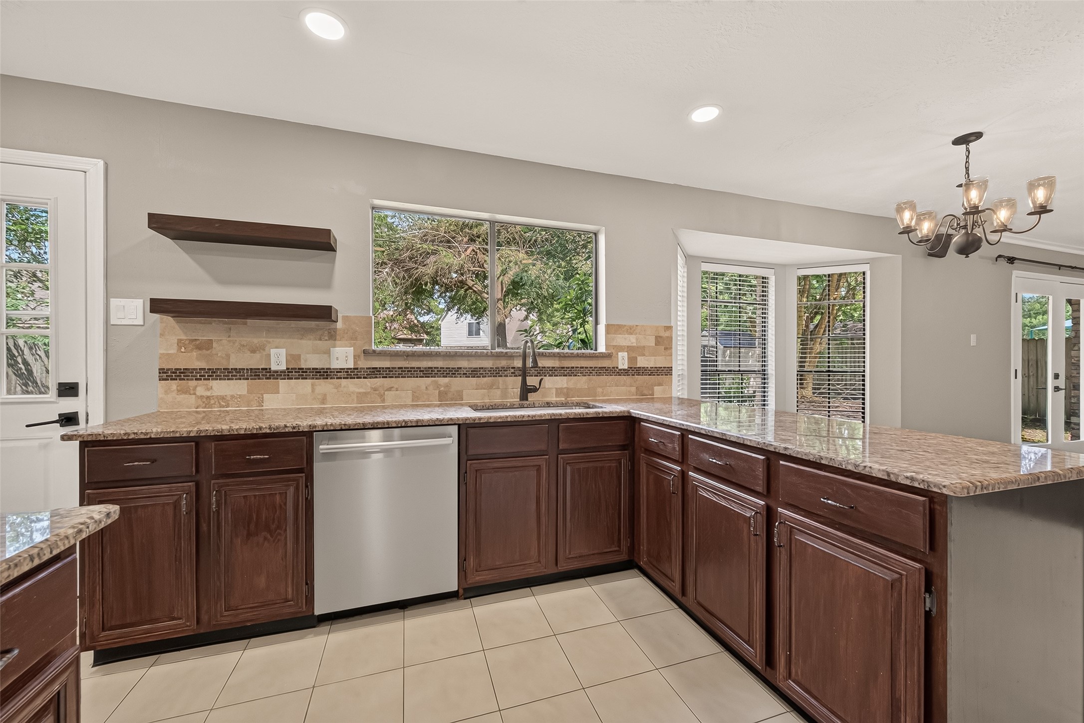 1030 Mabry Mill Road Houston, TX 77062 - Photo 17 of 45