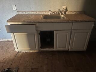 240 South 4th Street Slaton, TX 79364 - Photo 6 of 9 a close view of sink