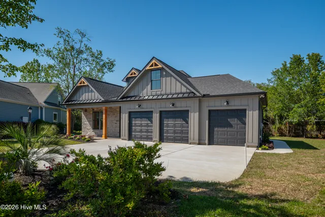 $649,000 | 144 South Middleton Drive Northwest, Calabash, NC 28467