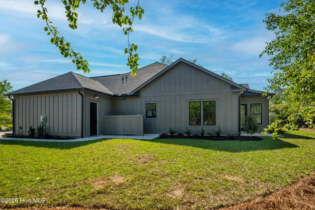 $649,000 | 144 South Middleton Drive Northwest, Calabash, NC 28467