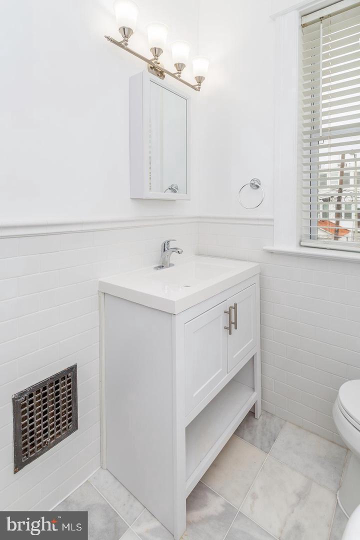 222 R Street Northeast Washington, DC 20002 - Photo 30 of 35 Gallery Image 30