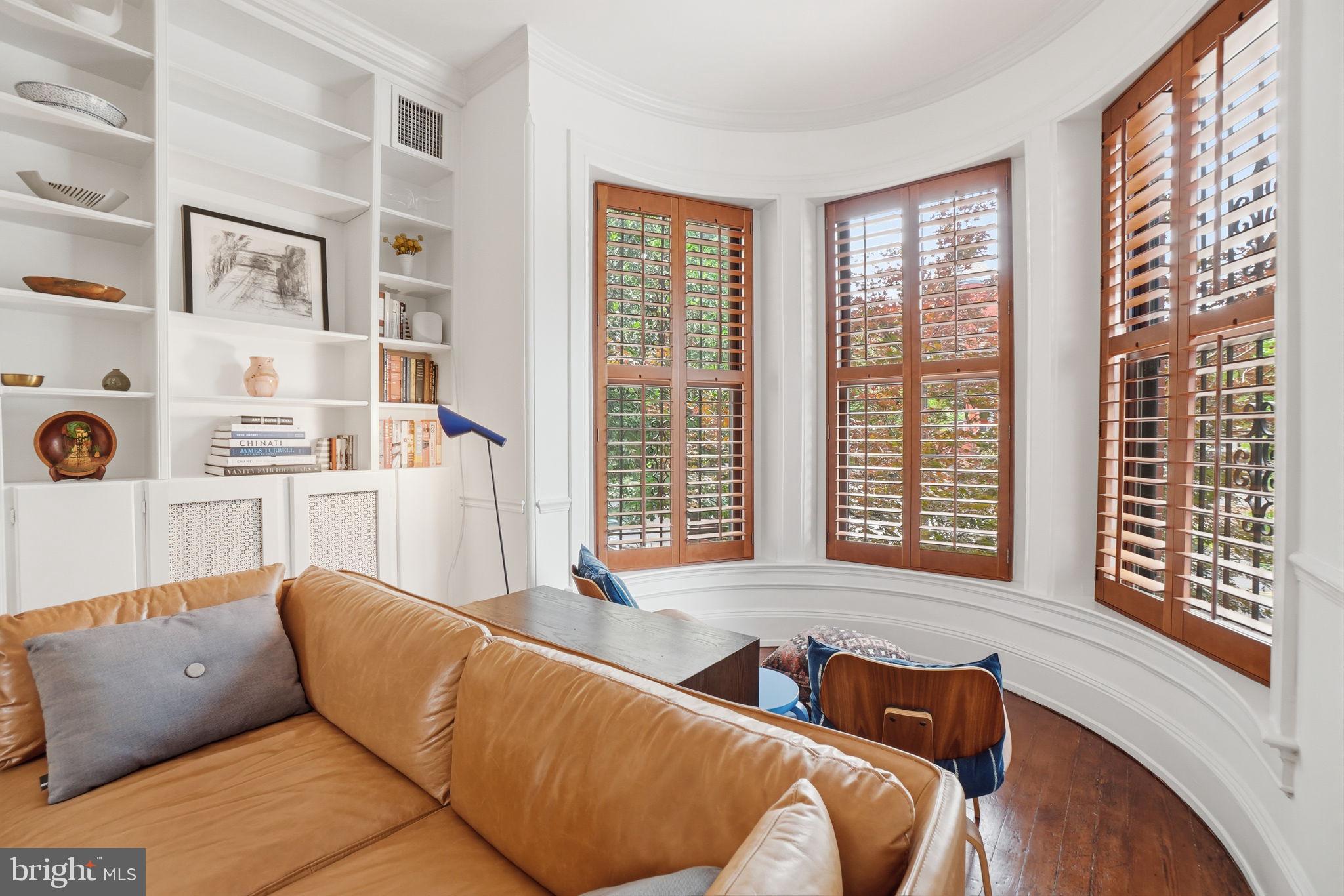 210 8th Street Southeast Washington, DC 20003 - Photo 10 of 43