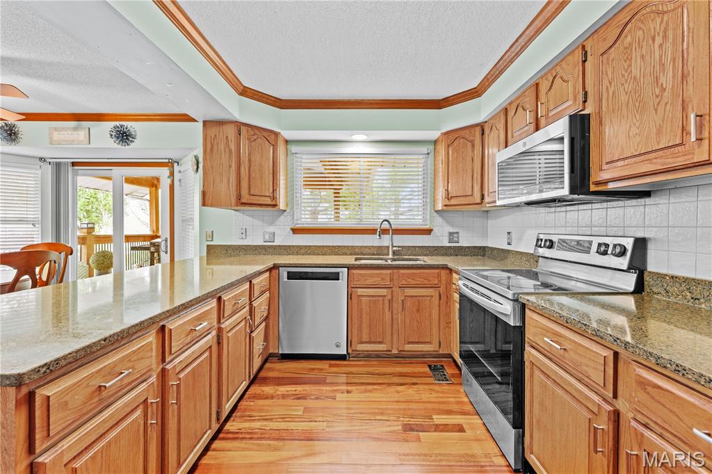 2675 Kettering Court St. Charles, MO 63303 - Photo 14 of 46