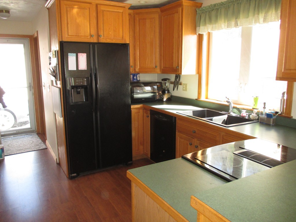 168 Fiskdale Road Brookfield, MA 01506 - Photo 5 of 30 Gallery Image 5