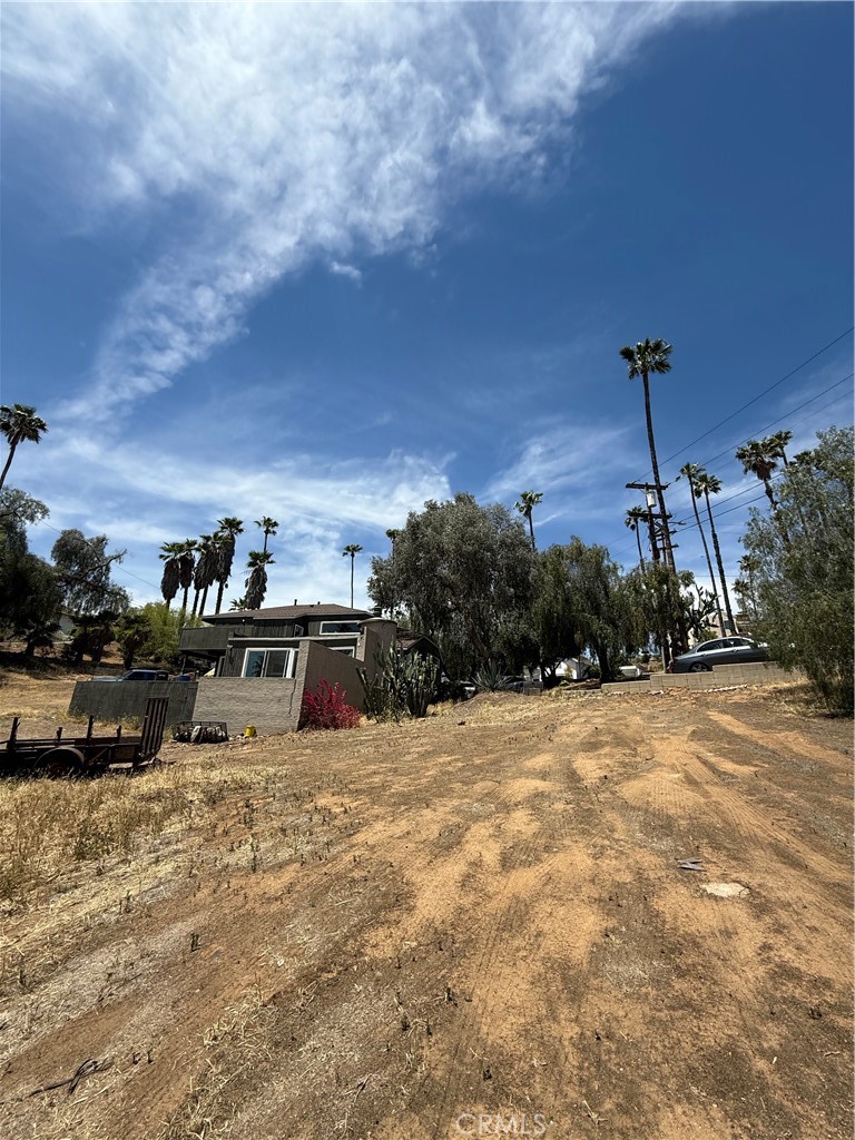 2390 Prenda Avenue Riverside, CA 92504 - Photo 37 of 41 a view of a house with a yard