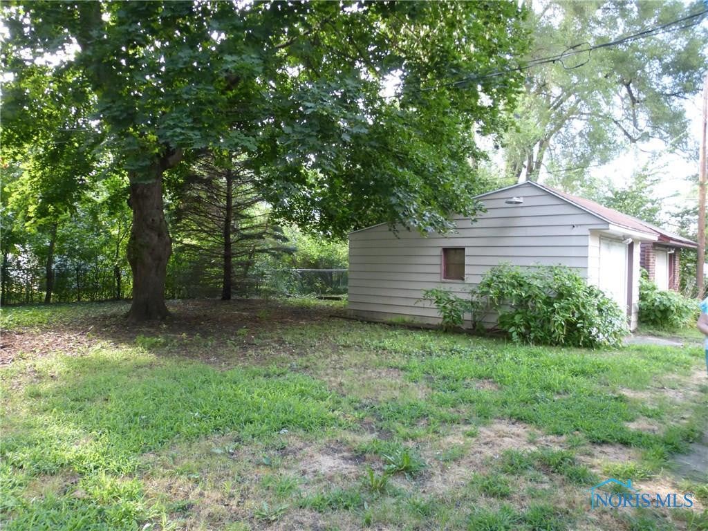 813 Keil Road Toledo, OH 43607 - Photo 4 of 18 Gallery Image 4