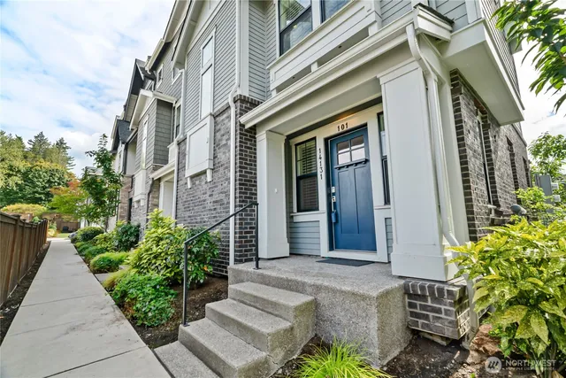 $675,000 | 14131 266th Avenue Northeast, Unit 101, Duvall, WA 98019