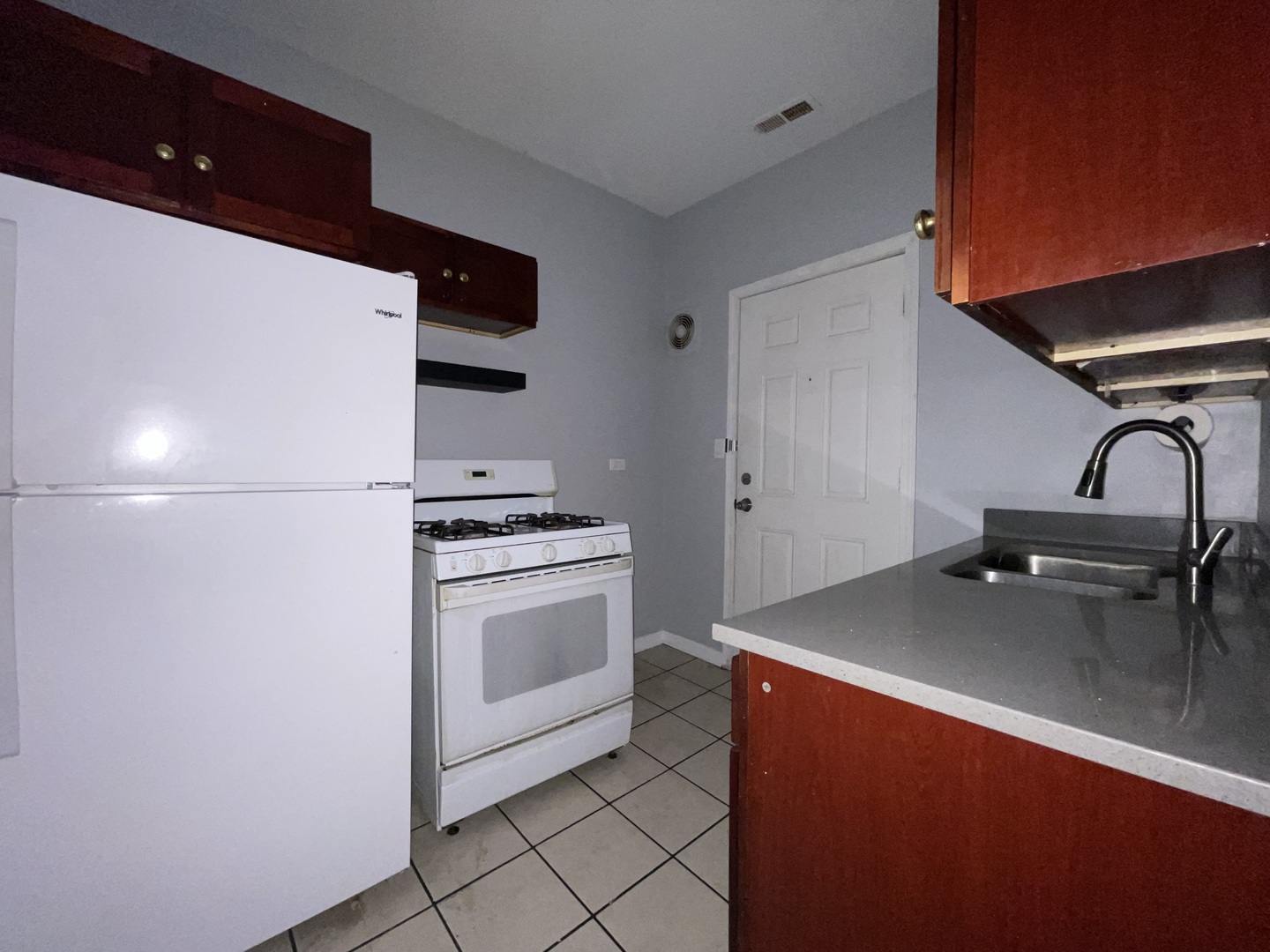 1152 North Harding Avenue, Unit 3 Chicago, IL 60651 - Photo 8 of 9