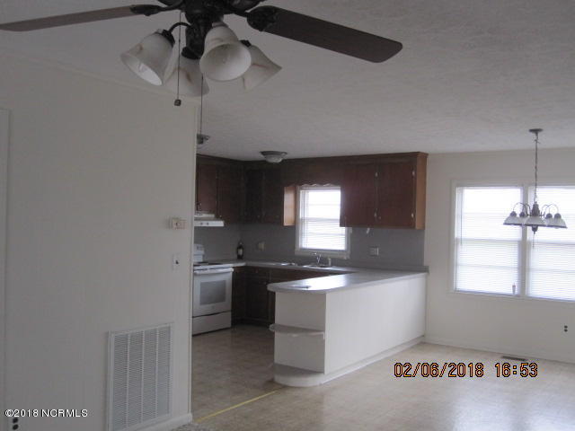 364 Eva James Road Warsaw, NC 28398 - Photo 4 of 11 005