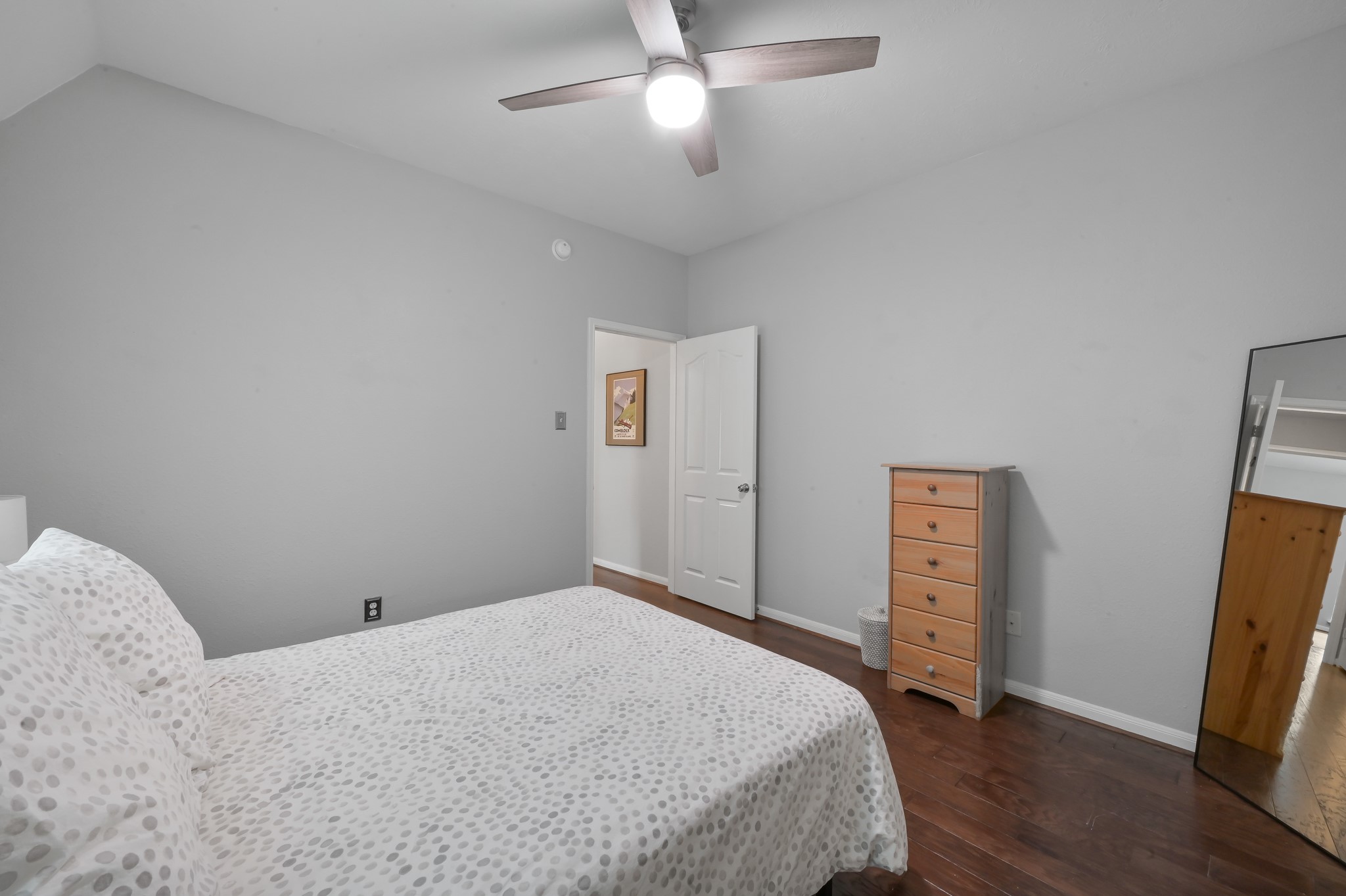 2 Westward Ridge Place The Woodlands, TX 77384 - Photo 31 of 43 Bedroom 3- also boasts of an Elfa closet system for optimal storage