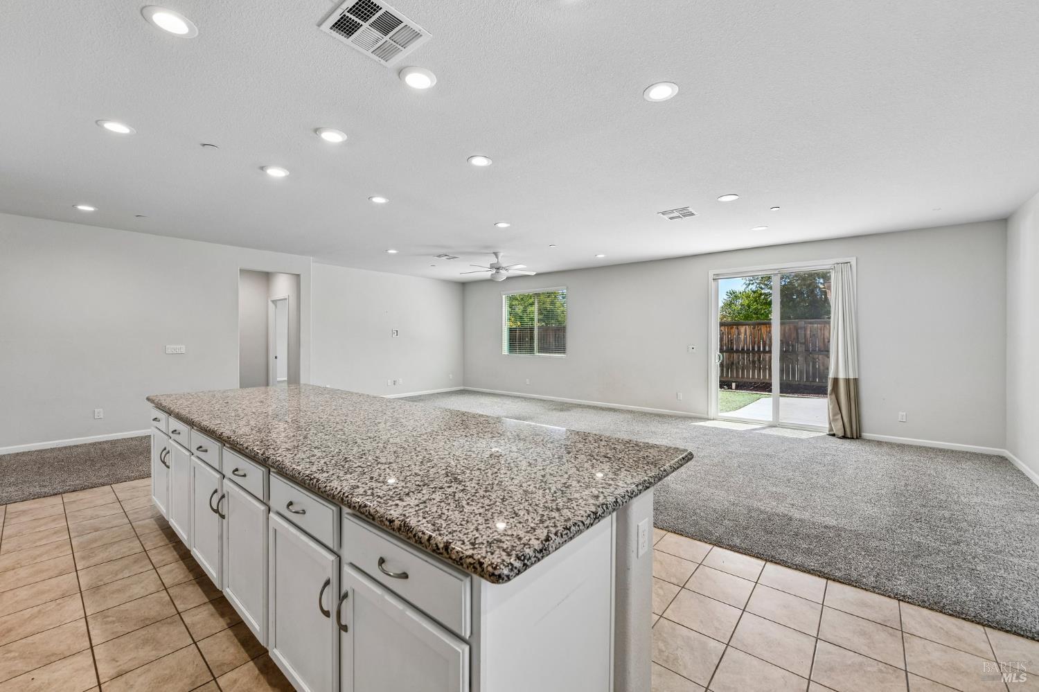 1680 Gold Street Dixon, CA 95620 - Photo 8 of 50