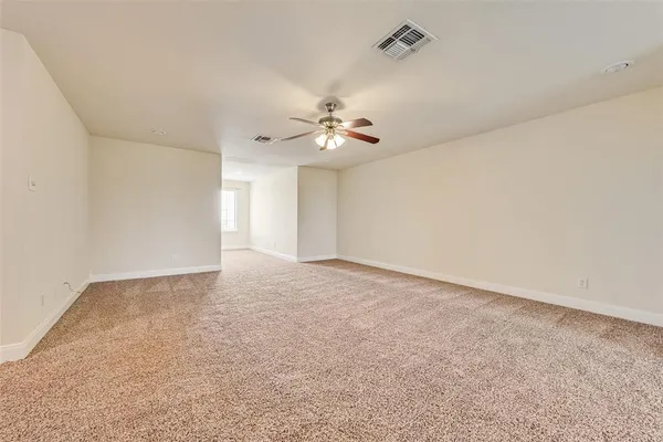 $2,250 | 1130 Newcastle Drive, Weatherford, TX 76086