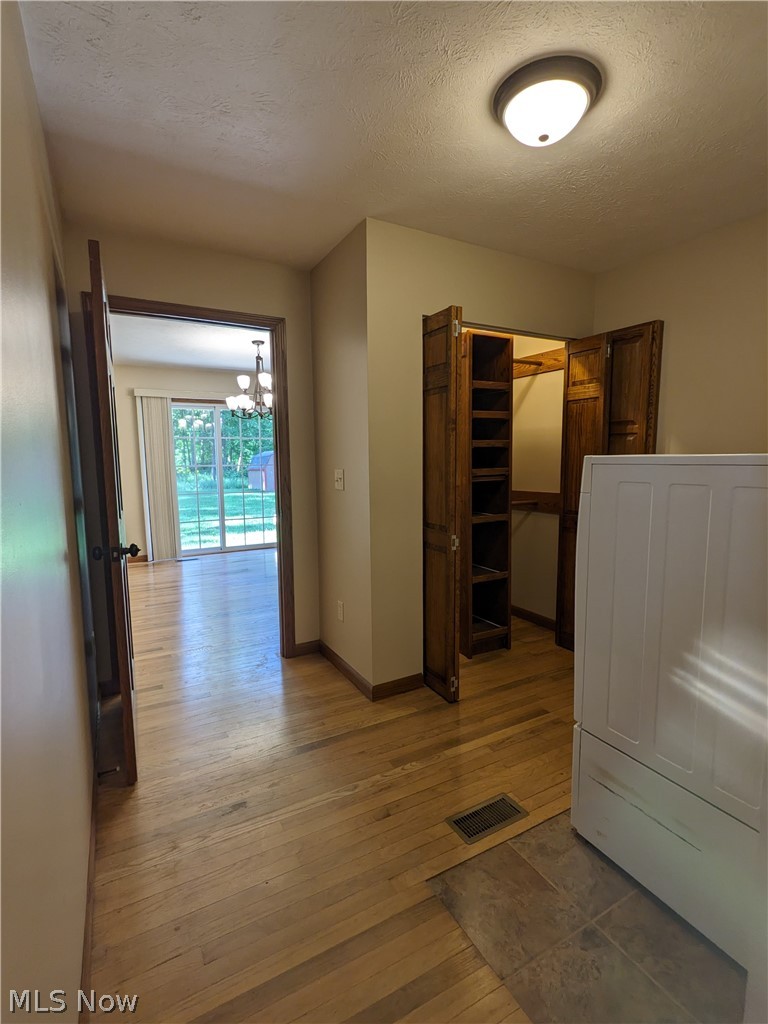 759 East Pleasant Home Road Wooster, OH 44691 - Photo 22 of 31 Laundry room / mud room