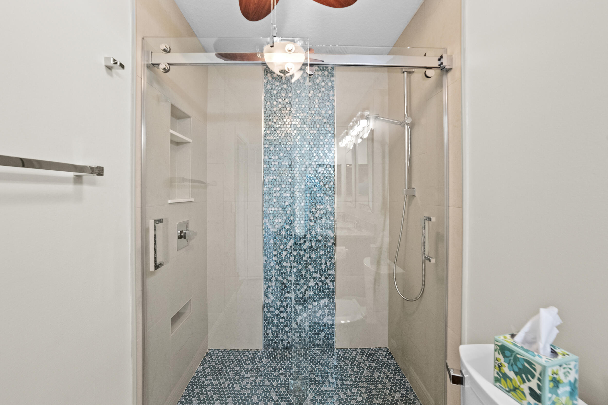 2736 Southeast Birmingham Drive Stuart, FL 34994 - Photo 21 of 41 Primary bath